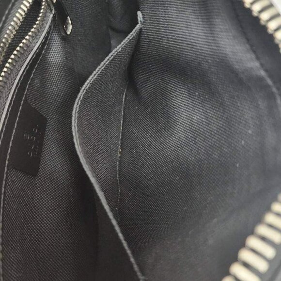 Authentic Gucci GG Supreme Sling Backpack Waist Crossbody Bag Black Leather Mens - Picture 9 of 14